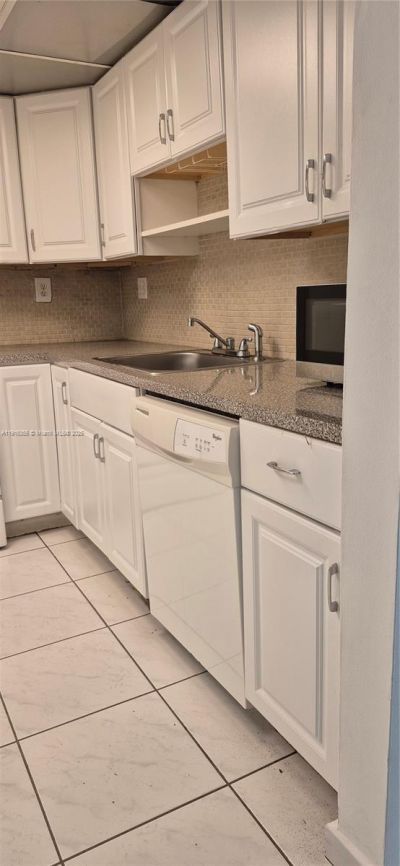 2075 SW 122nd Ave, Unit 402, Miami, FL 33175 Photo