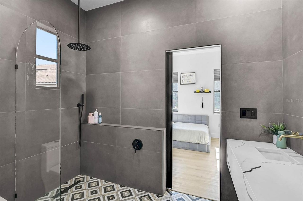 3635 80th Drive E, Sarasota, FL 34243 Photo