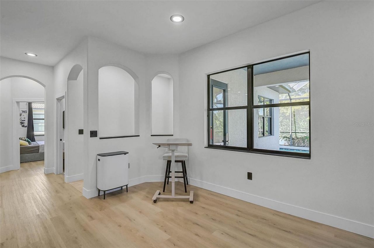 3635 80th Drive E, Sarasota, FL 34243 Photo