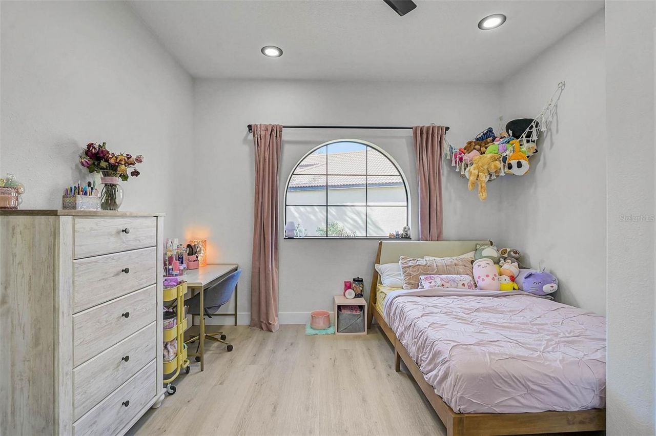 3635 80th Drive E, Sarasota, FL 34243 Photo