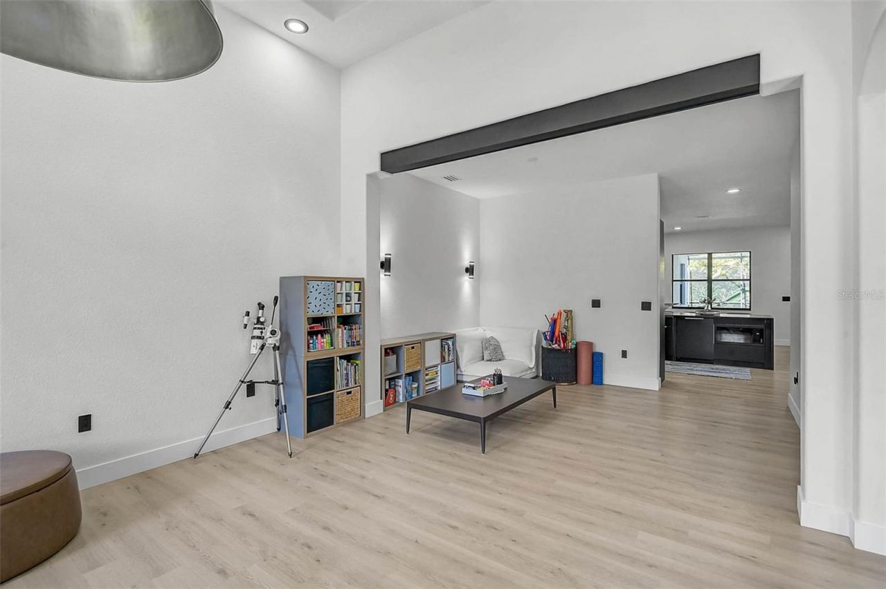 3635 80th Drive E, Sarasota, FL 34243 Photo