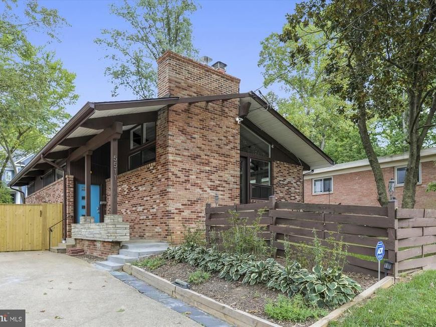 5511 Huntington Parkway, Bethesda, MD 20814 Main Photo