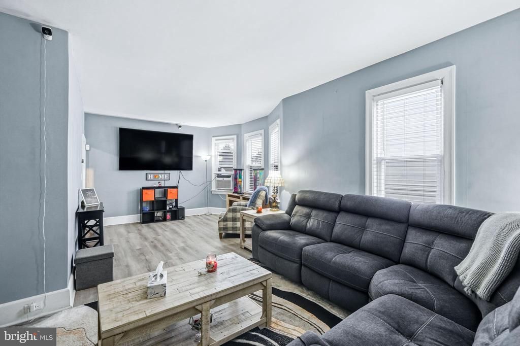 227 Heulings Avenue, Riverside, NJ 08075 Main Photo