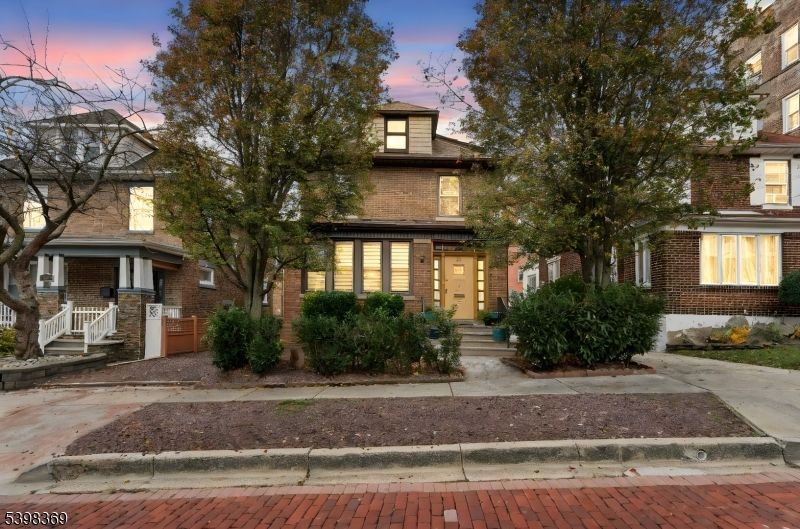 25 75th St, North Bergen, NJ 07047 Main Photo