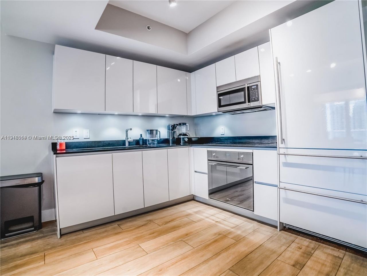 1010 Brickell Ave, Unit 2611, Miami, FL 33131 Photo