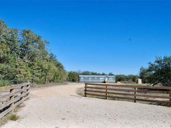 1727 Davis RD, Muldoon, TX 78949