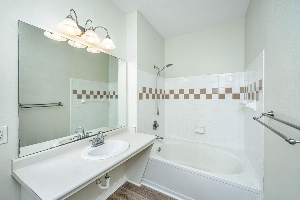 130 River Landing Drive Photo 18