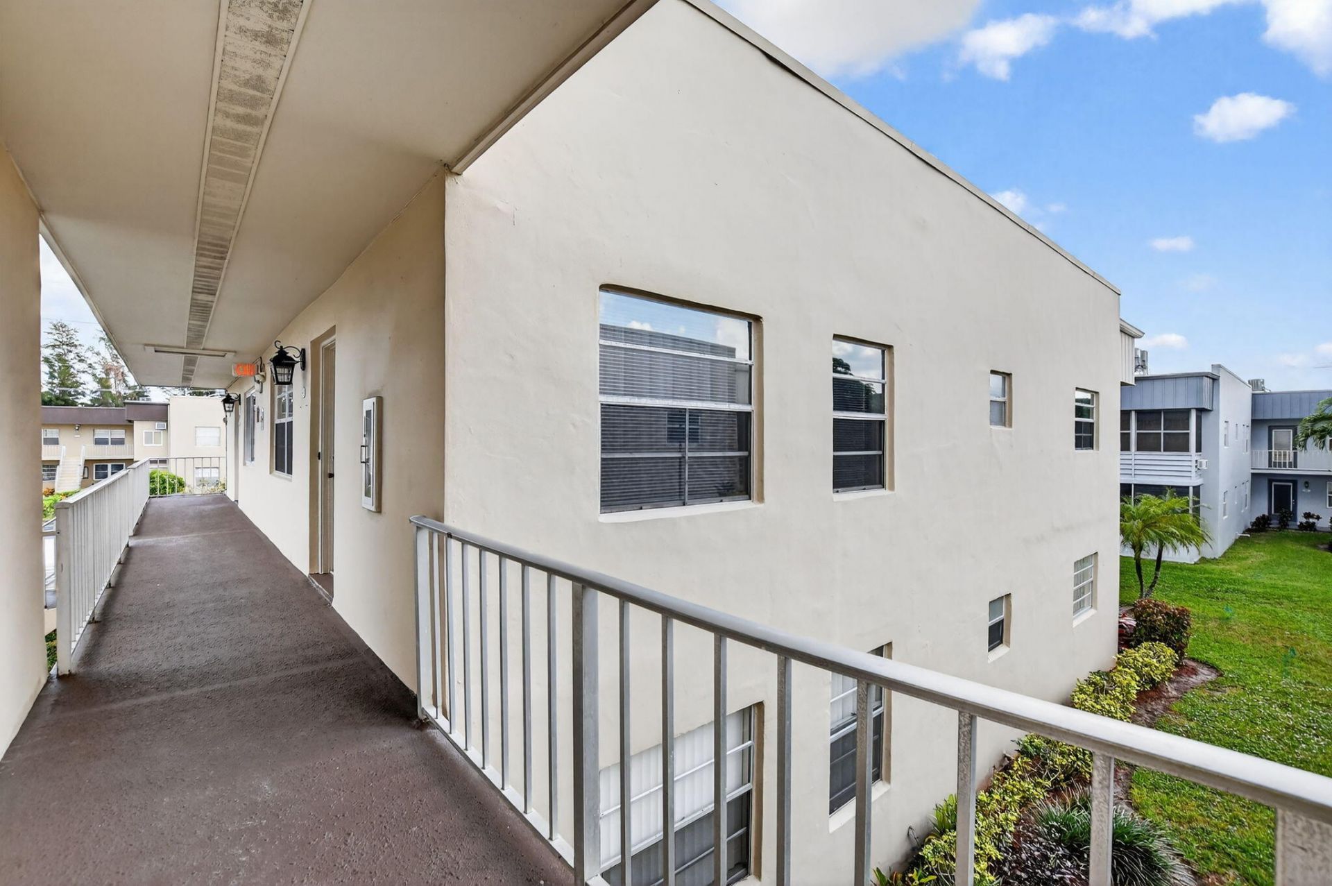 74 Burgundy B, Delray Beach, FL 33484 Photo