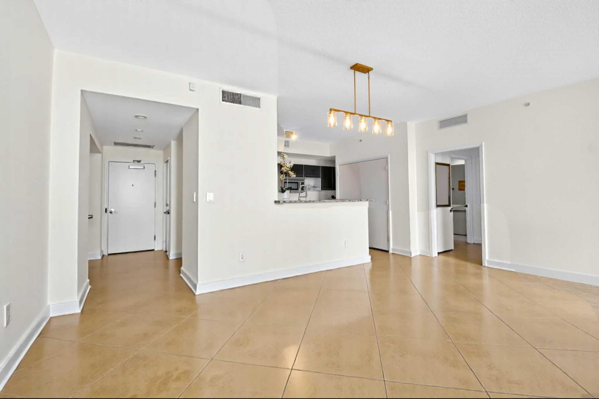 550 Okeechobee Boulevard, Unit 623, West Palm Beach, FL 33401 Photo