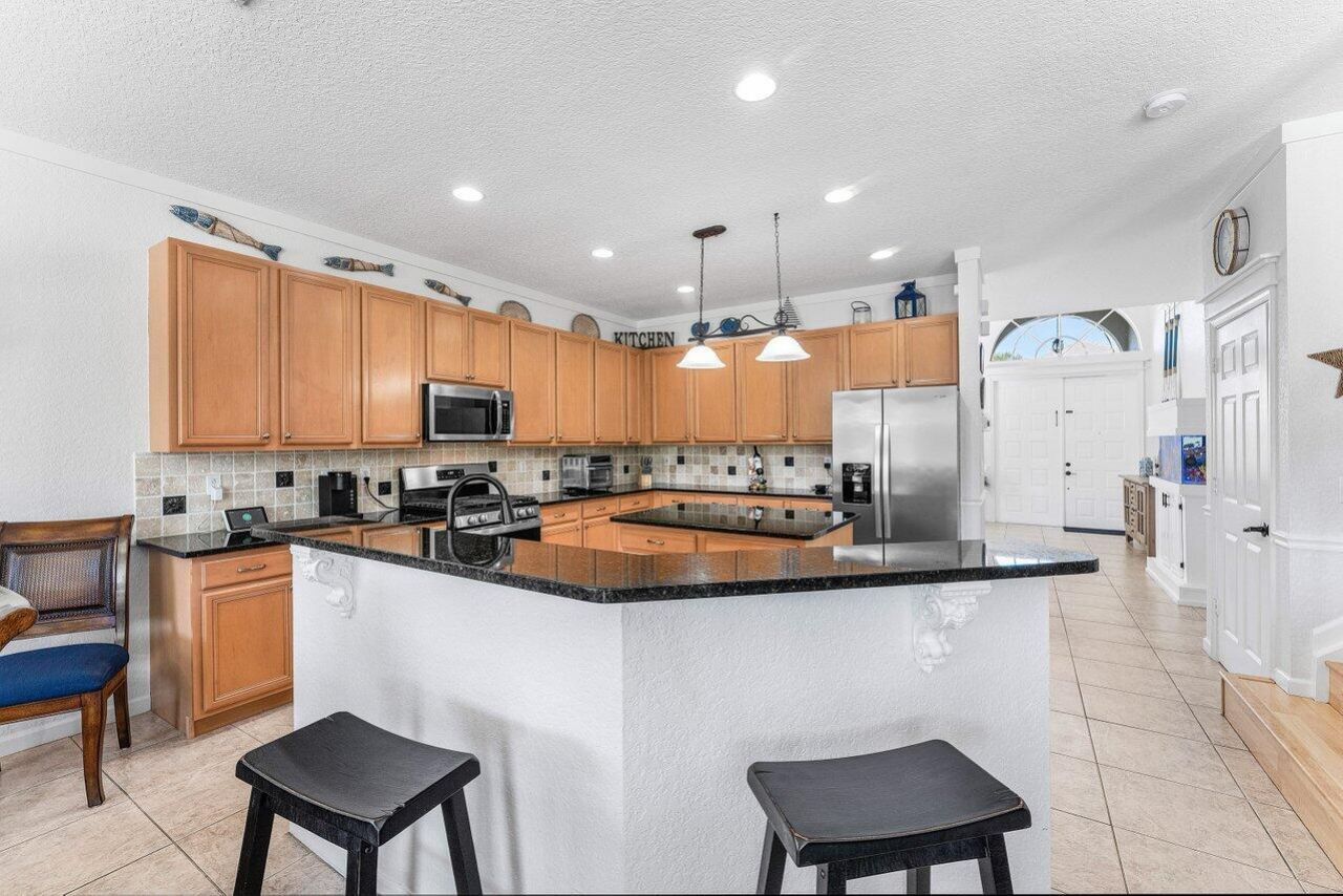 144 Kensington Way, Royal Palm Beach, FL 33414 Photo