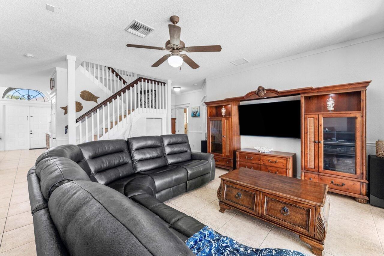 144 Kensington Way, Royal Palm Beach, FL 33414 Photo