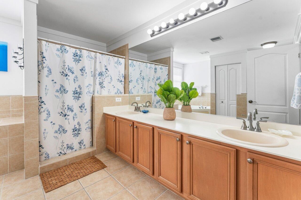 144 Kensington Way, Royal Palm Beach, FL 33414 Photo