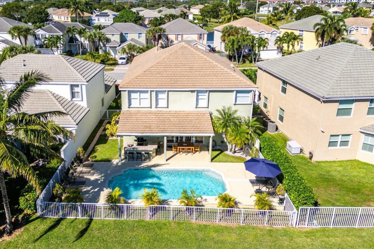 144 Kensington Way, Royal Palm Beach, FL 33414 Photo