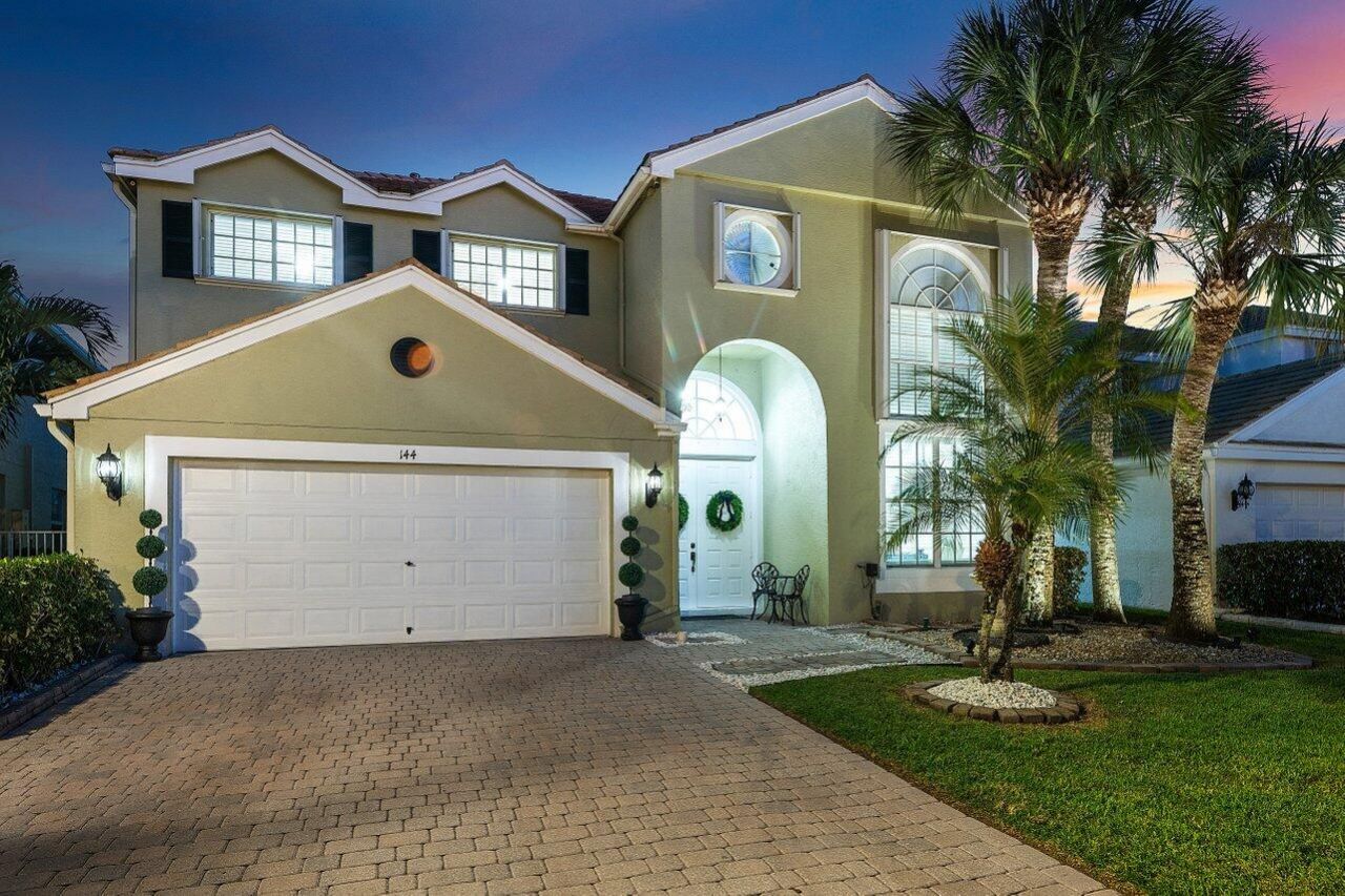 144 Kensington Way, Royal Palm Beach, FL 33414 Photo