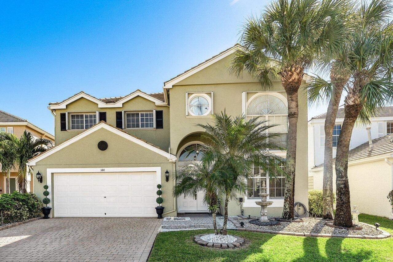 144 Kensington Way, Royal Palm Beach, FL 33414 Photo