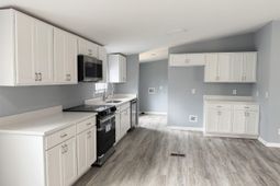 154 Kyle Road photo 4