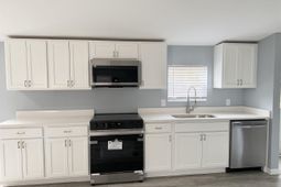 154 Kyle Road photo 4