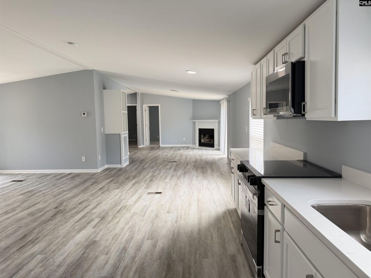 154 Kyle Road Photo 8