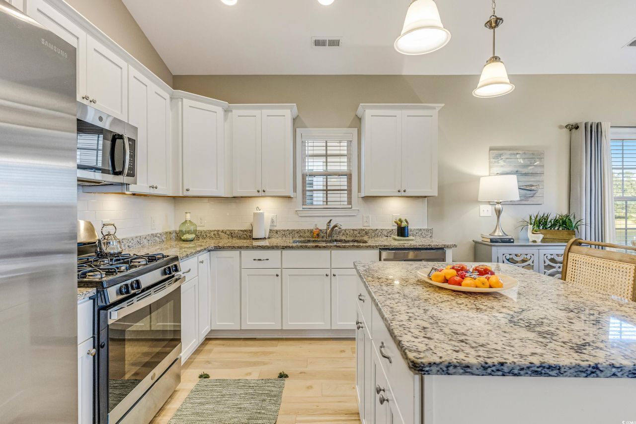 4420 Grande Harbour Blvd. Photo 11