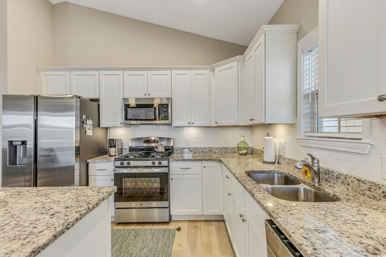 4420 Grande Harbour Blvd. Photo 13