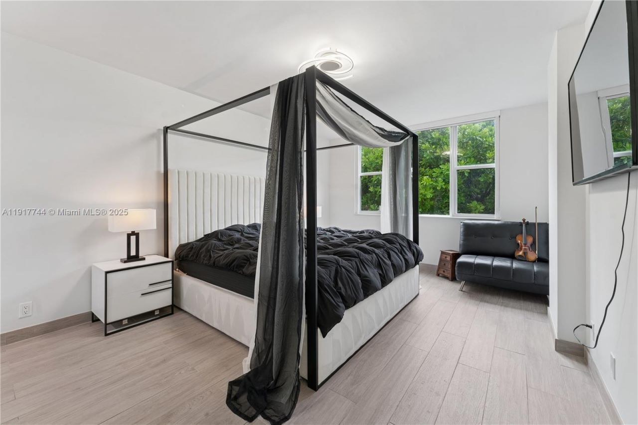 4400 Hillcrest Dr, Unit 303B, Hollywood, FL 33021 Photo