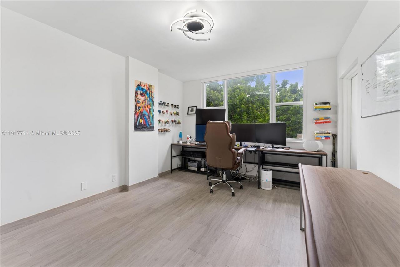 4400 Hillcrest Dr, Unit 303B, Hollywood, FL 33021 Photo