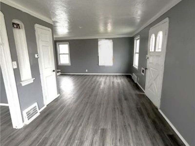 17312 Glendale Avenue, Cleveland, OH 44128 Photo 6