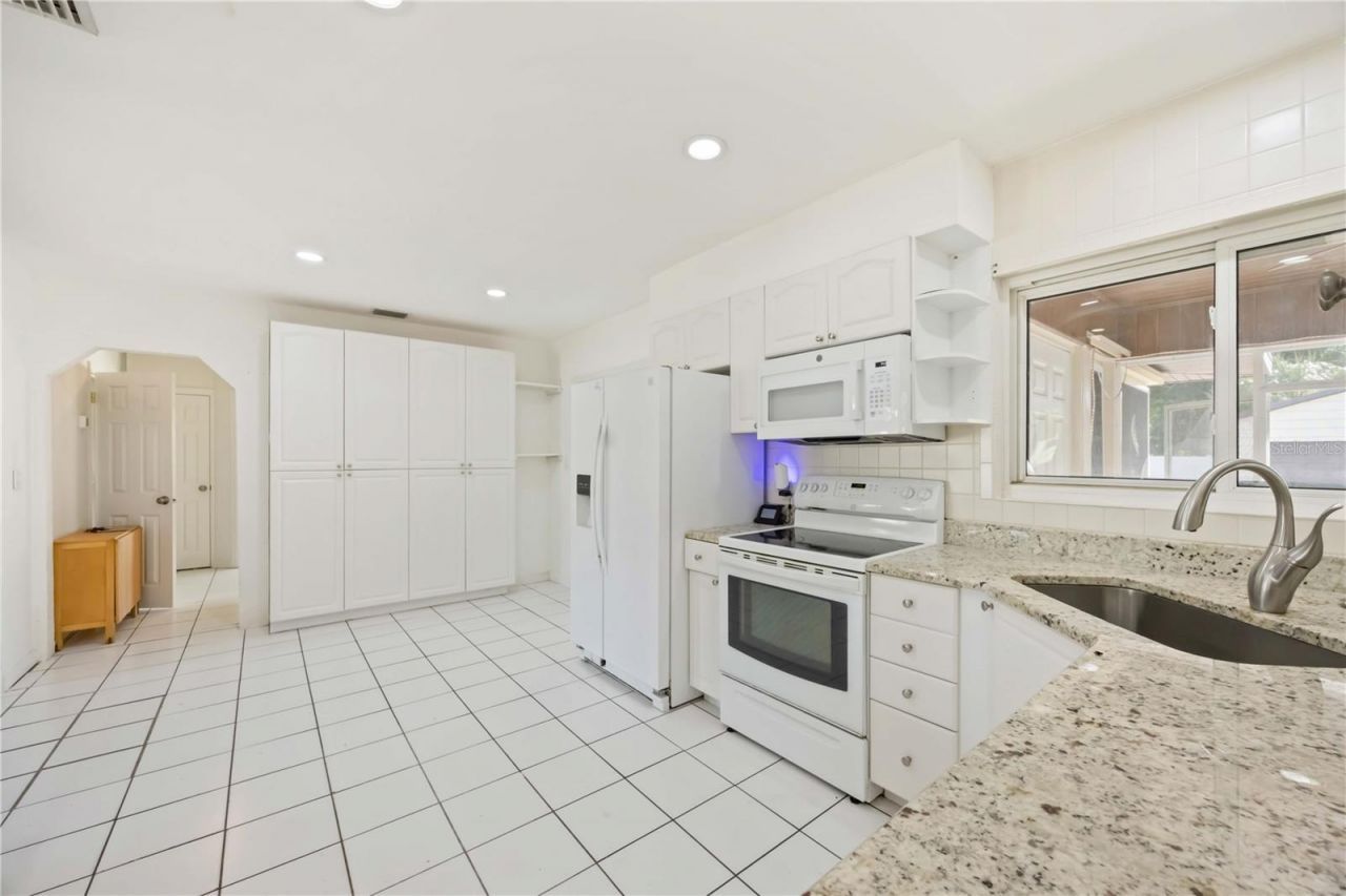 2811 17th Avenue W, Bradenton, FL 34205 Photo