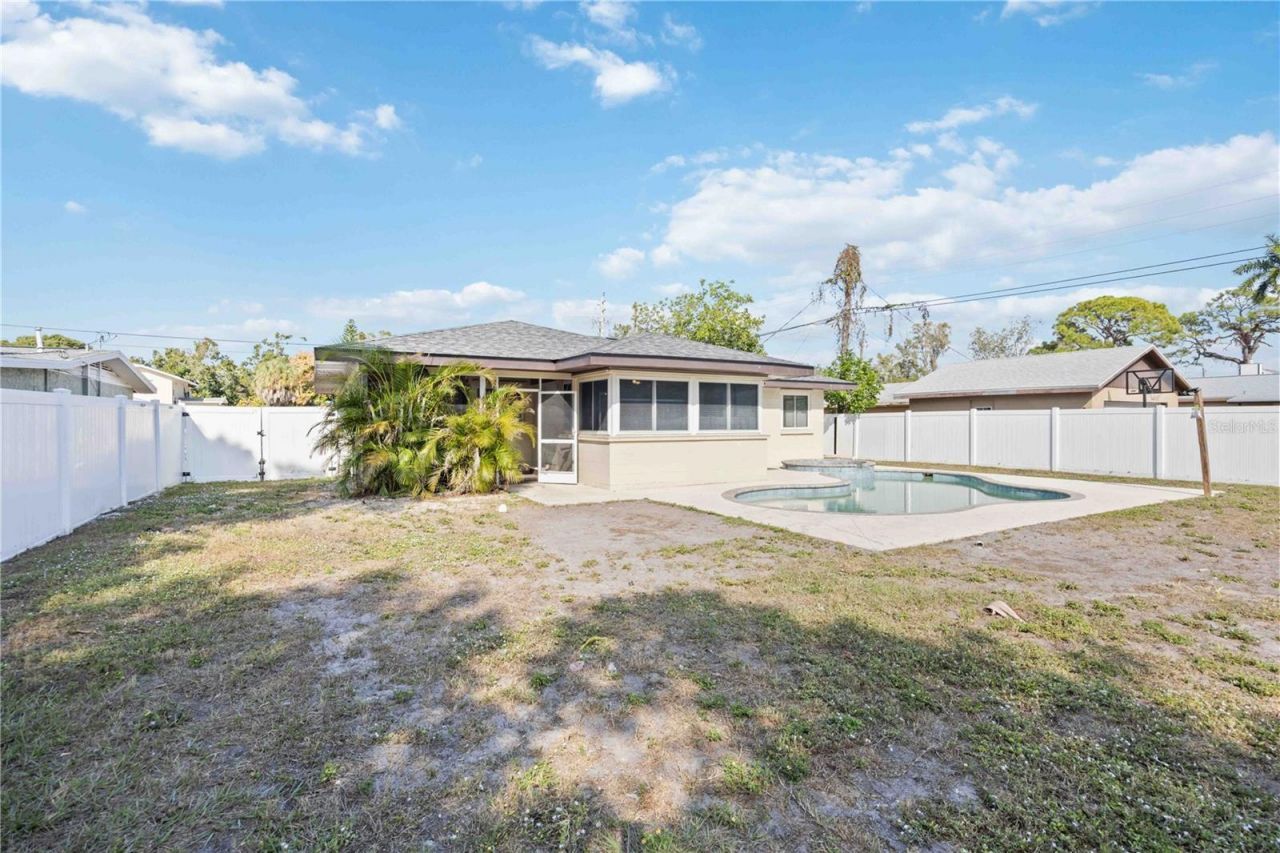 2811 17th Avenue W, Bradenton, FL 34205 Photo
