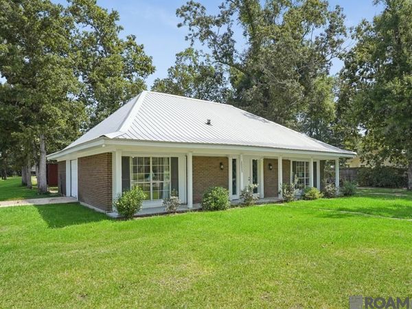 20005 Oakwood Dr, Ponchatoula, LA 70454