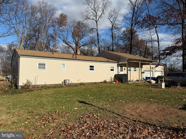 15 FOUNDRY ROAD, SHREWSBURY, PA 17361