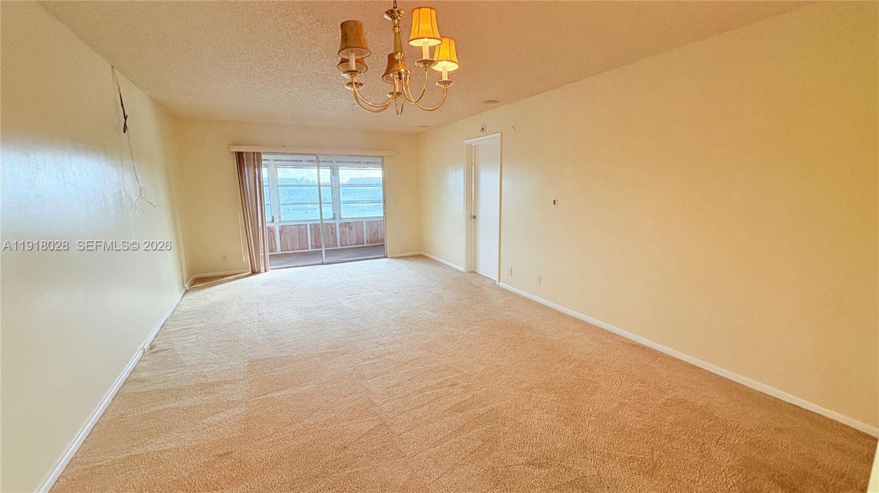 12900 SW 13th St, Unit 413E, Pembroke Pines, FL 33027 Photo