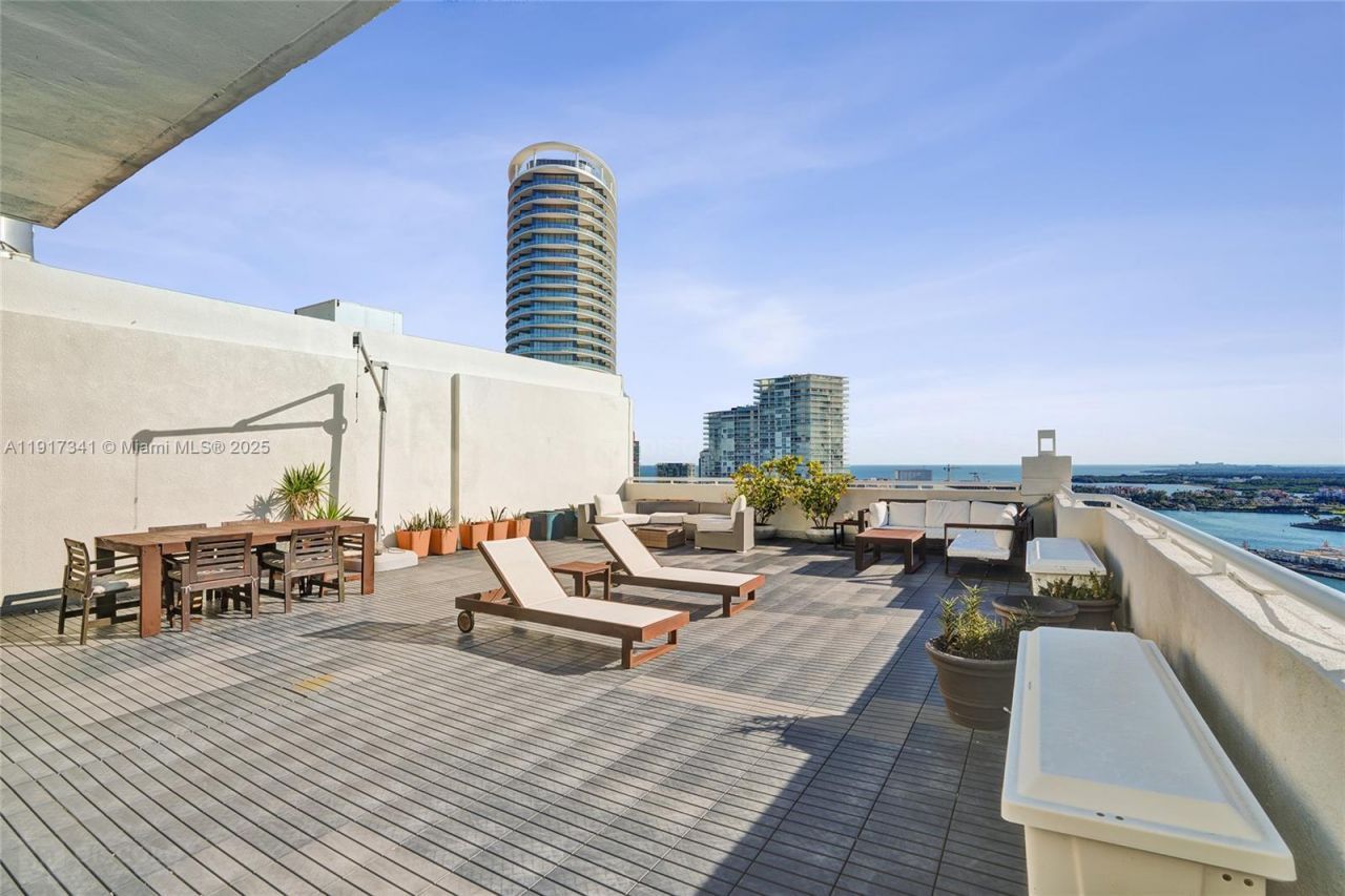 650 West Ave, Unit PH01, Miami Beach, FL 33139 Photo