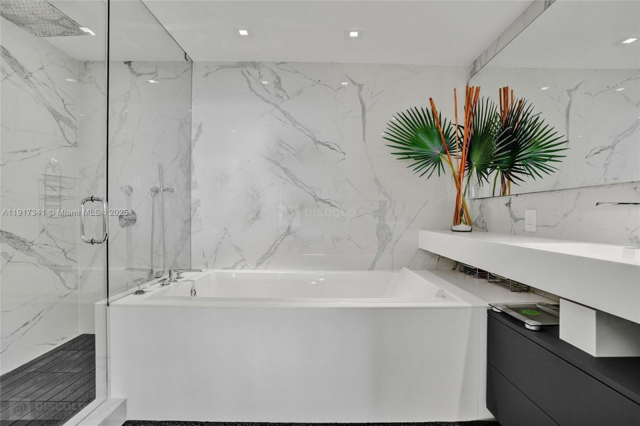 650 West Ave, Unit PH01, Miami Beach, FL 33139 Photo