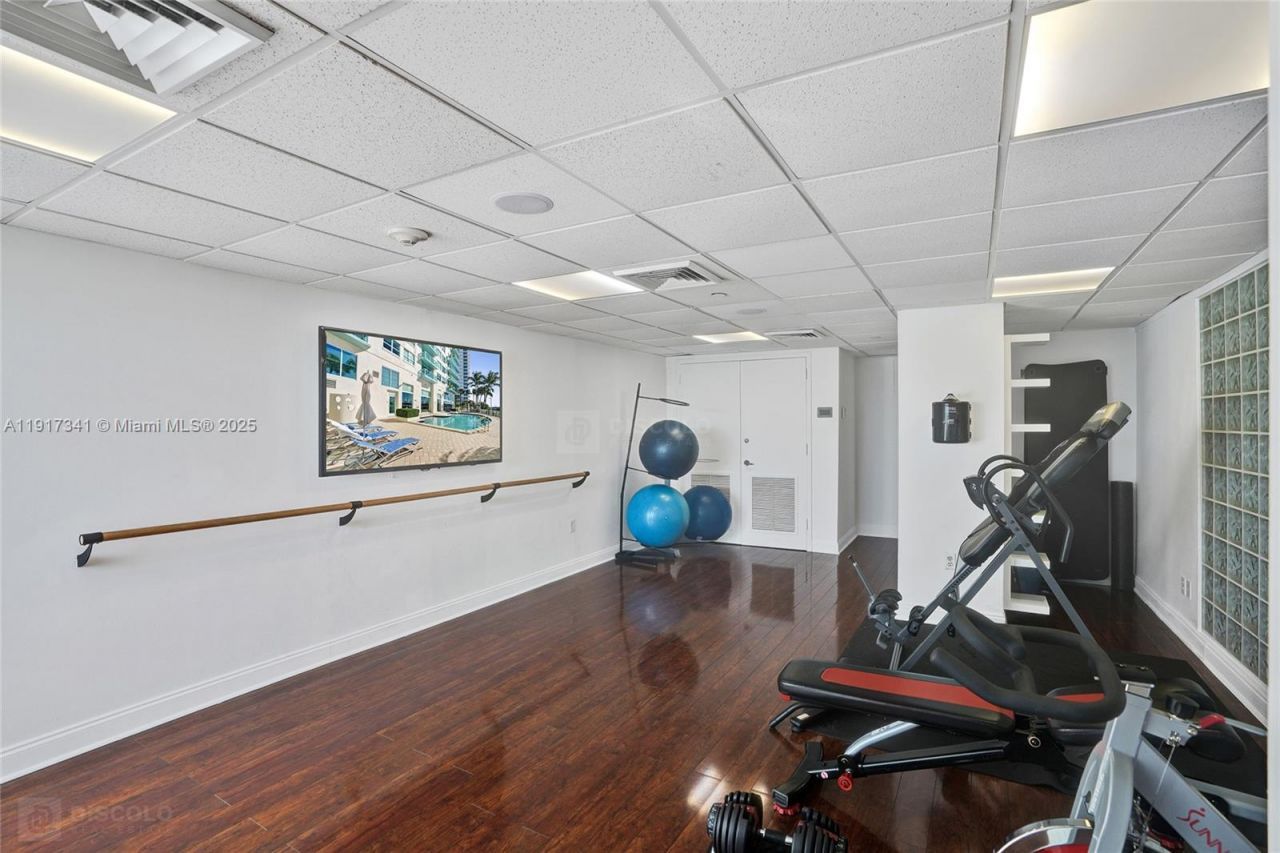 650 West Ave, Unit PH01, Miami Beach, FL 33139 Photo