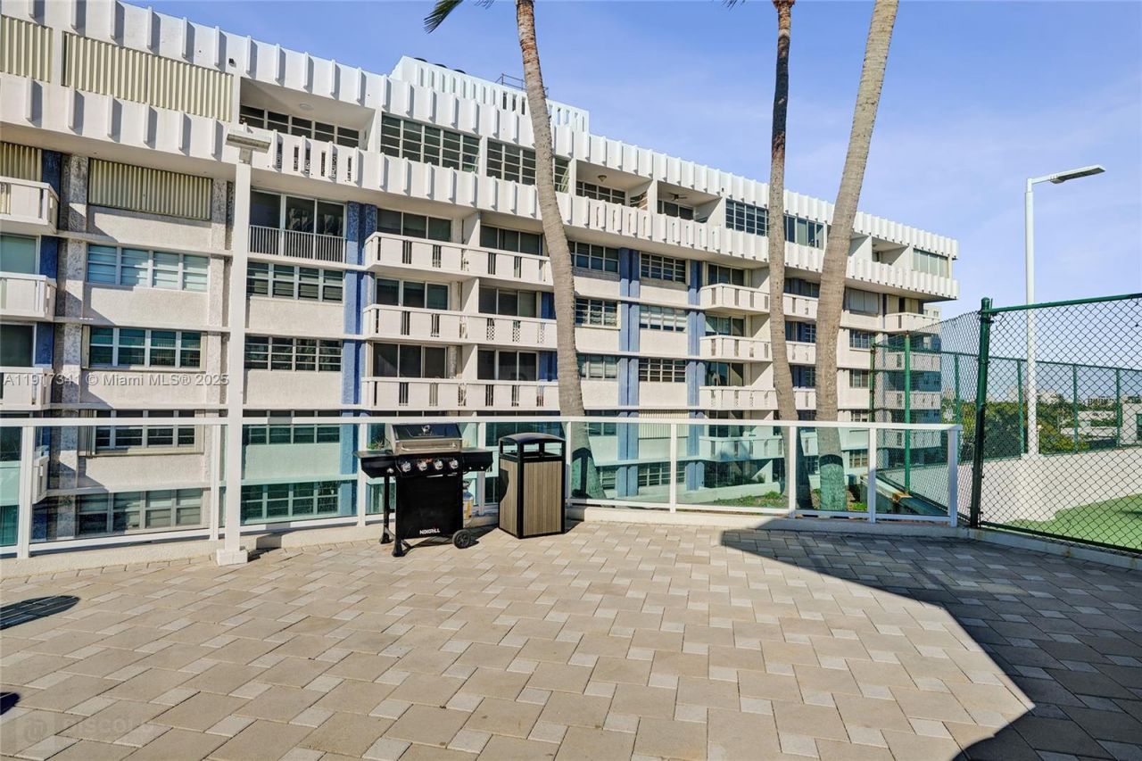 650 West Ave, Unit PH01, Miami Beach, FL 33139 Photo