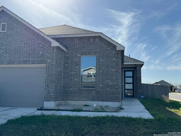 1002 Galapagos, San Antonio, TX 78214