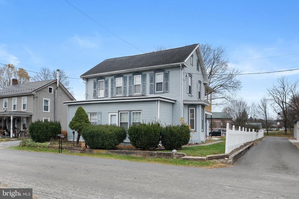 3876 Lincoln Street, Chambersburg, PA 17202 Main Photo