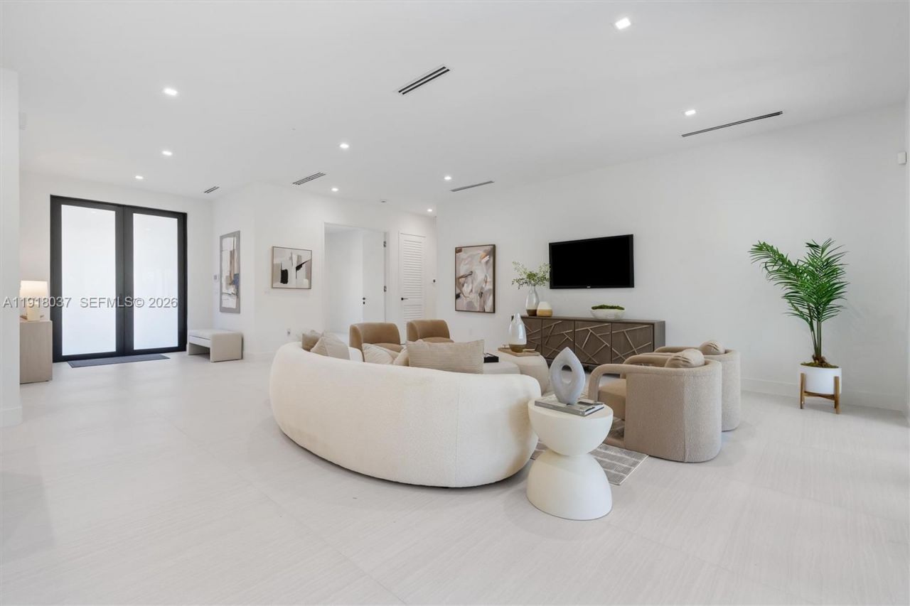 8240 SW 193rd Terrace, Cutler Bay, FL 33157 Photo