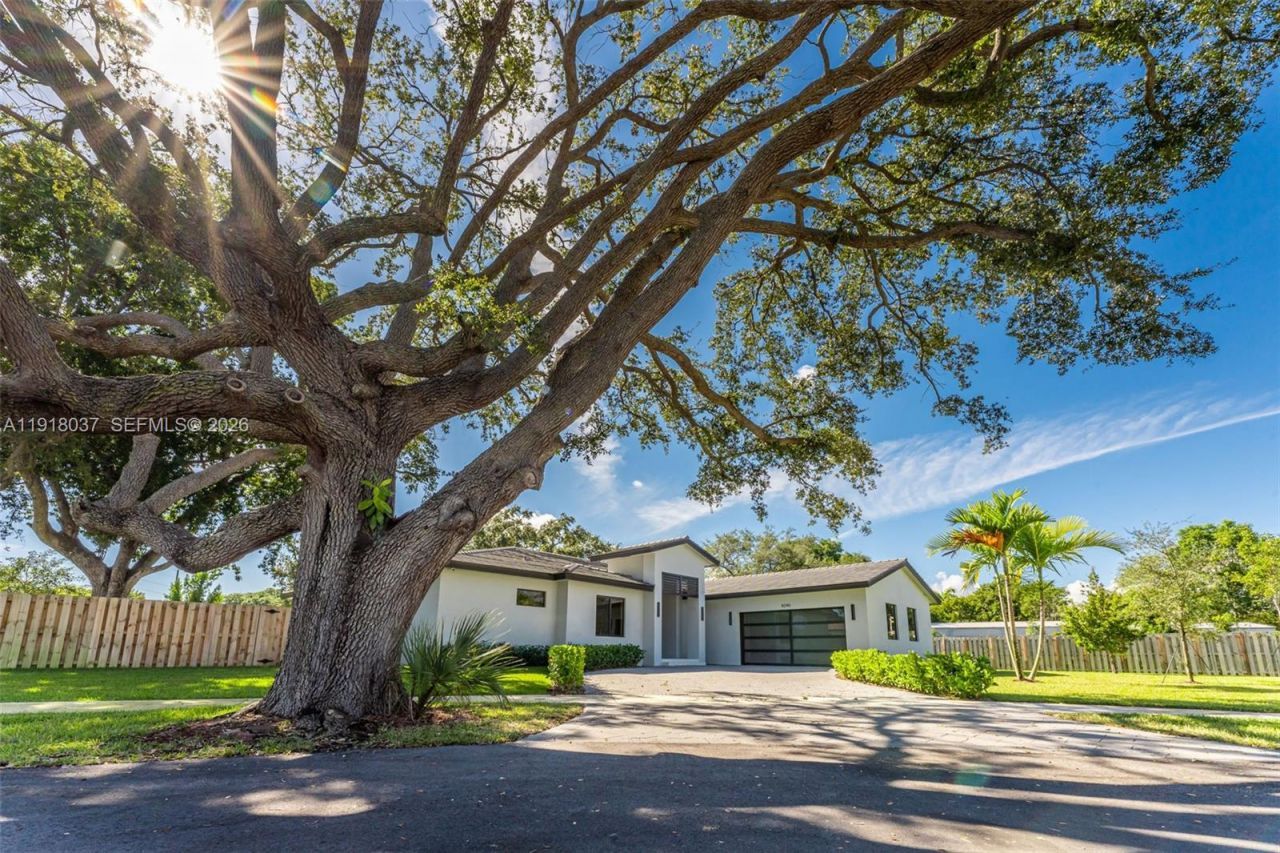 8240 SW 193rd Terrace, Cutler Bay, FL 33157 Photo