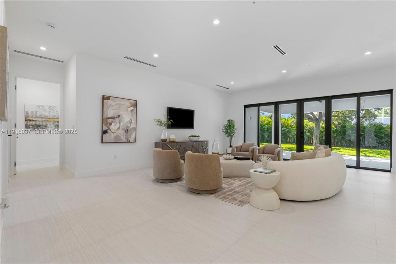 8240 SW 193rd Terrace, Cutler Bay, FL 33157 Photo