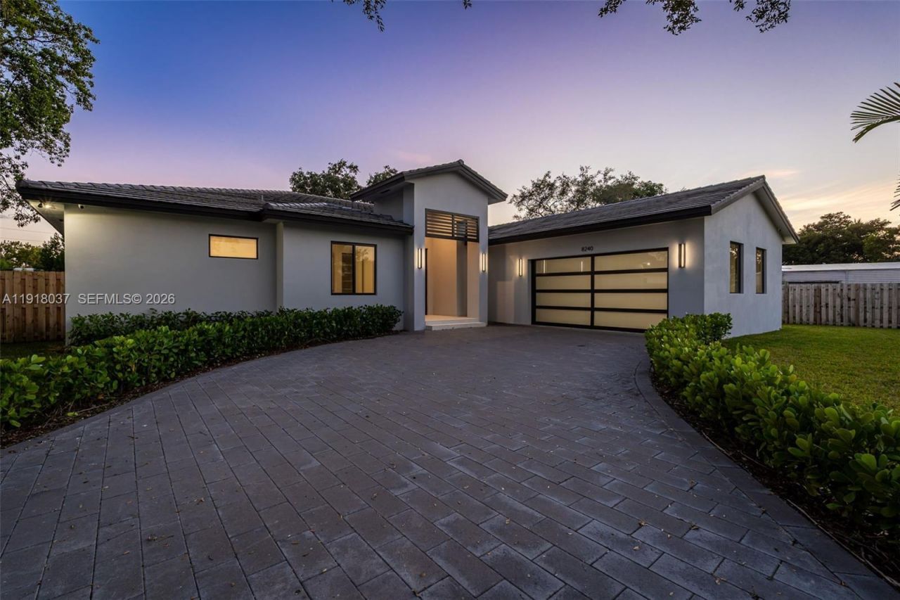 8240 SW 193rd Terrace, Cutler Bay, FL 33157 Photo