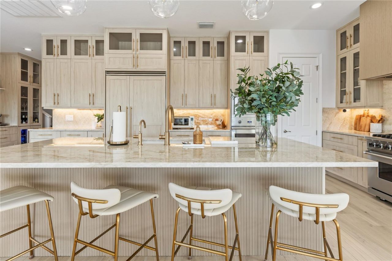 8008 Midnight Pass Road, Sarasota, FL 34242 Photo