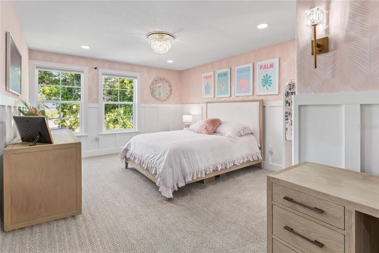 8008 Midnight Pass Road, Sarasota, FL 34242 Photo