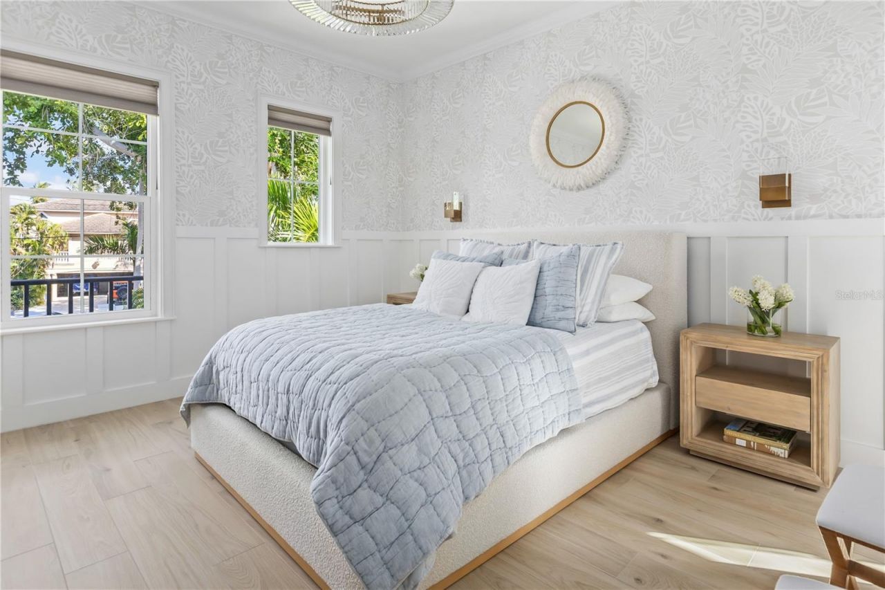 8008 Midnight Pass Road, Sarasota, FL 34242 Photo