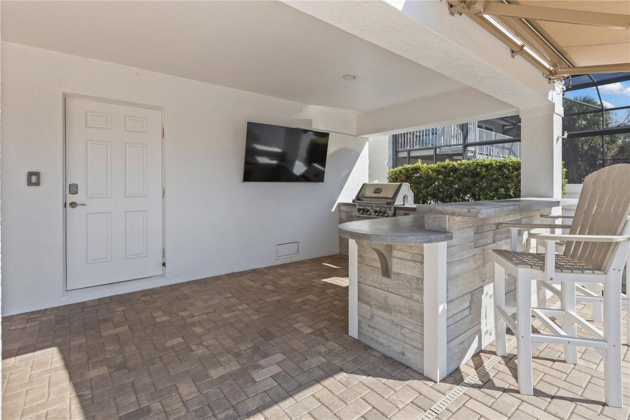 8008 Midnight Pass Road, Sarasota, FL 34242 Photo