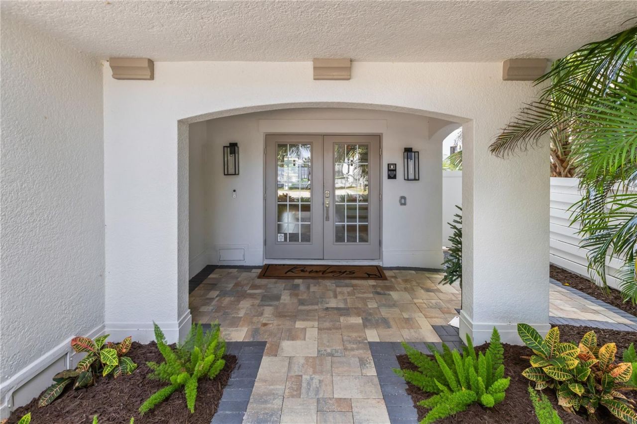 8008 Midnight Pass Road, Sarasota, FL 34242 Photo