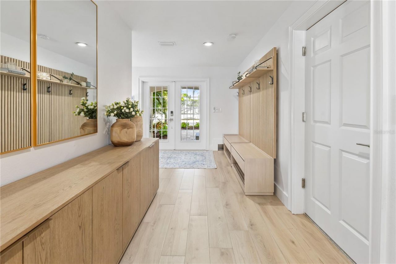 8008 Midnight Pass Road, Sarasota, FL 34242 Photo