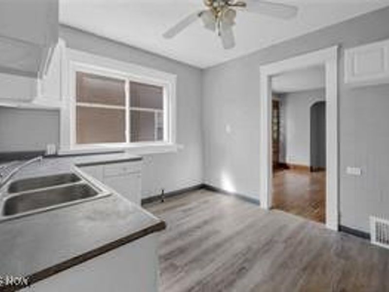 2997 E 130th Street, Cleveland, OH 44120 Photo 10