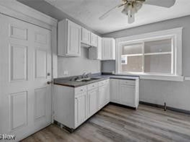 2997 E 130th Street, Cleveland, OH 44120 Photo 9